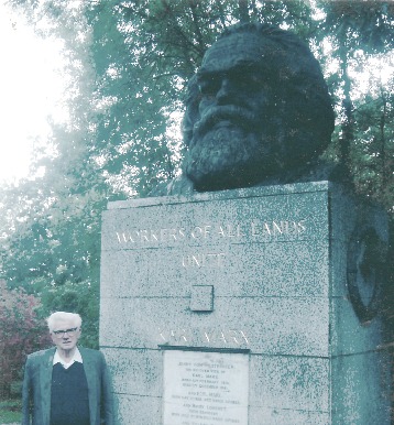 Fr James at Karl Marx grave