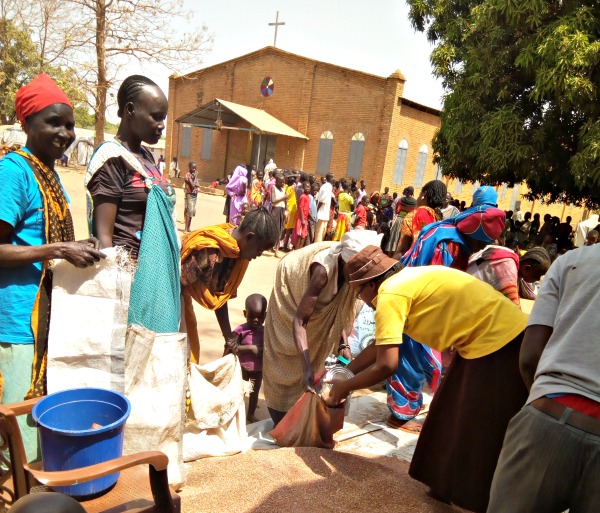 food distribution idp camp wau